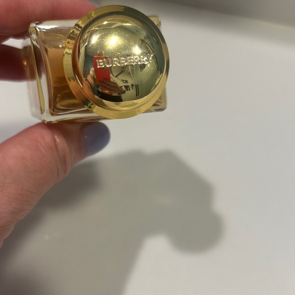 Burberry Goddess Perfume - Picture 7 of 7